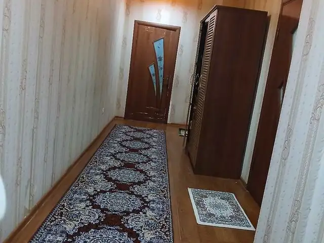2-комн. квартира, 5 этаж, 80м², ул Кахорова 33, Душанбе