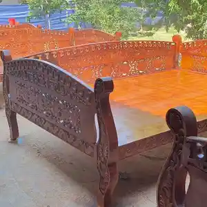 Тапчан, Айни