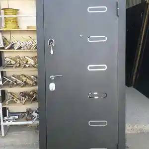 Дверь, Душанбе