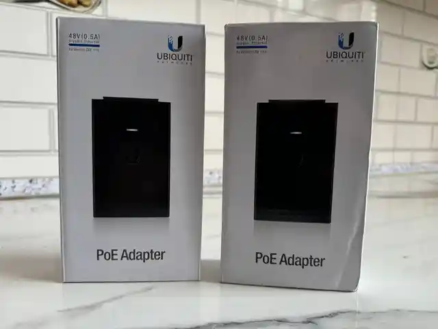 Блок питания Ubiquiti РоЕ 48-24W-G, Душанбе