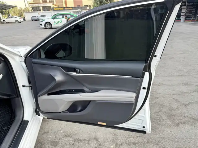 Toyota Camry, 2017, Душанбе - 14