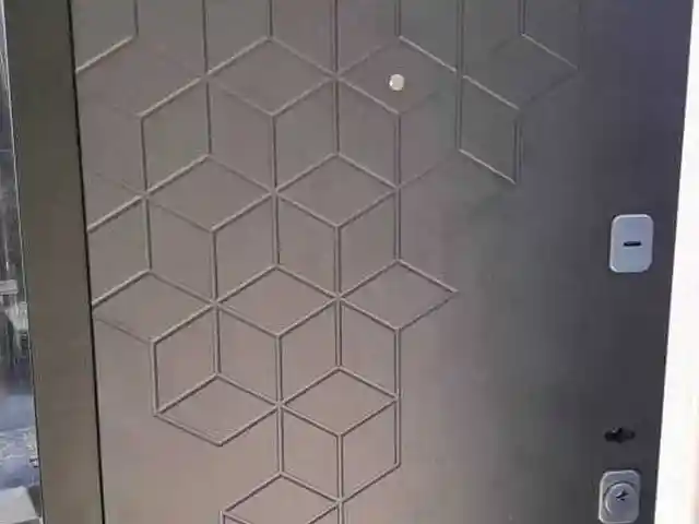 Железная дверь, Душанбе