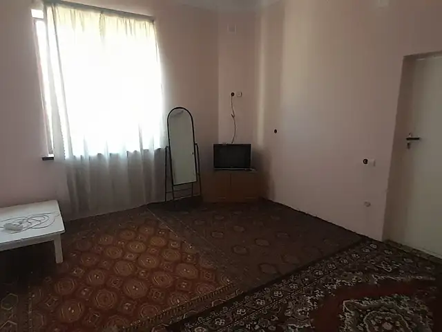 3-комн. квартира, 1 этаж, 100м², театра им. К. Худжанди, Худжанд