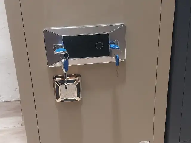 Сейф, Душанбе