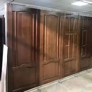 Дархои чубин, Душанбе