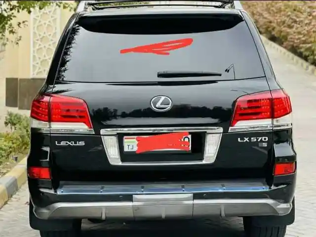 Заднее стекло на Lexus LX570, Душанбе