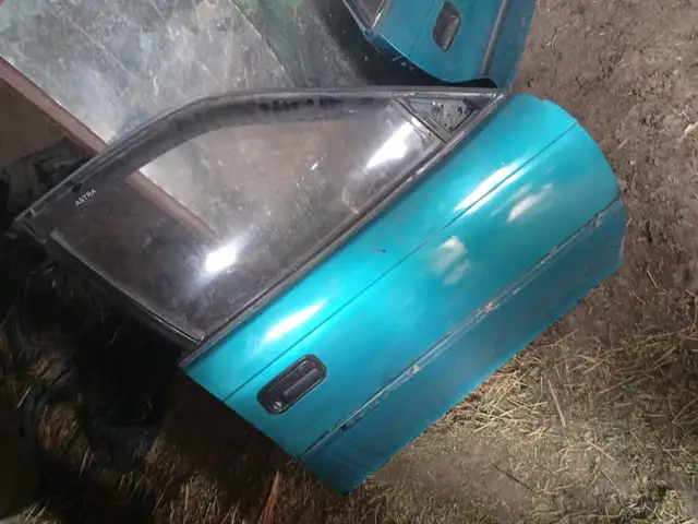 Дверь на Opel, Хуҷанд