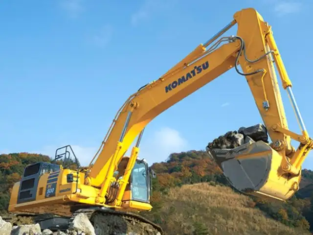 Аренда тяжелого экскаватора Komatsu PC500 50 тонн, ковш 2.53.2 м³, Хуҷанд