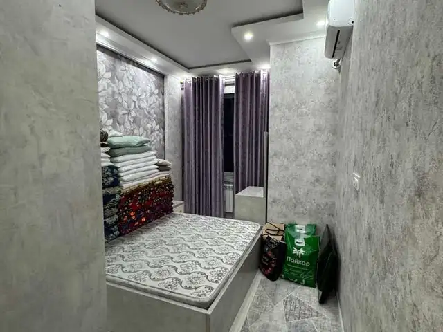 2-комн. квартира, 4 этаж, 74м², 102 мкр, Душанбе