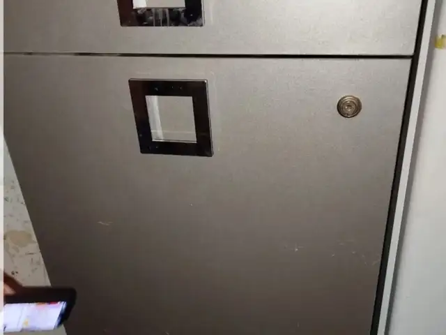Тумбочка для салона красоты, Худжанд