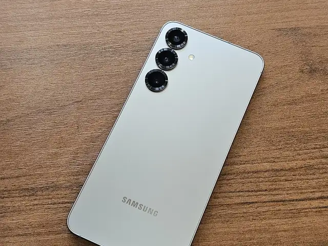 Samsung Galaxy S25+ 12/256Gb 2sim Carea 5G, Хуҷанд