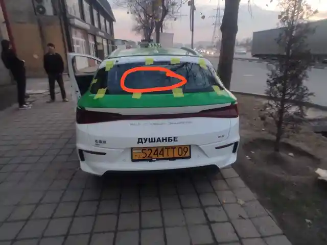 Заднее лобовое стекло от BYD E2 2023, Душанбе