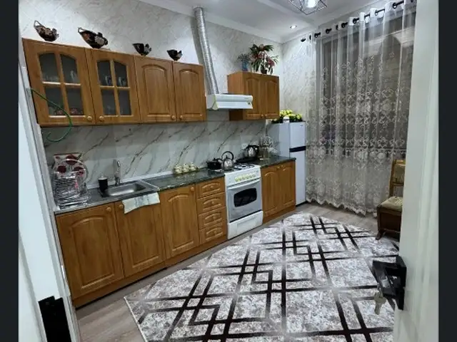 2-комн. квартира, Цокольный этаж, 51м², 18 мкр, Хуҷанд