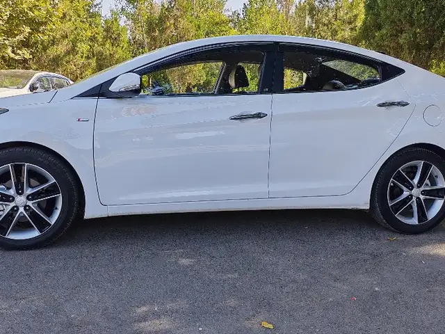 Hyundai Avante, 2014, Турсунзаде - 7