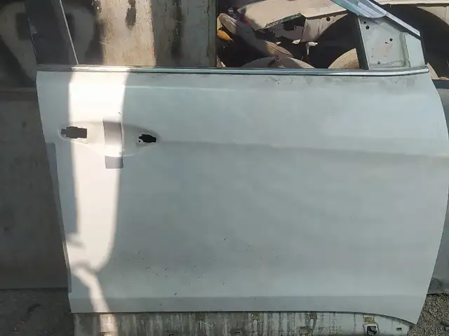 Дверь на Hyundai 2014, Худжанд