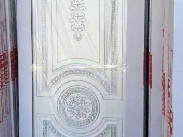 Дверь, Душанбе