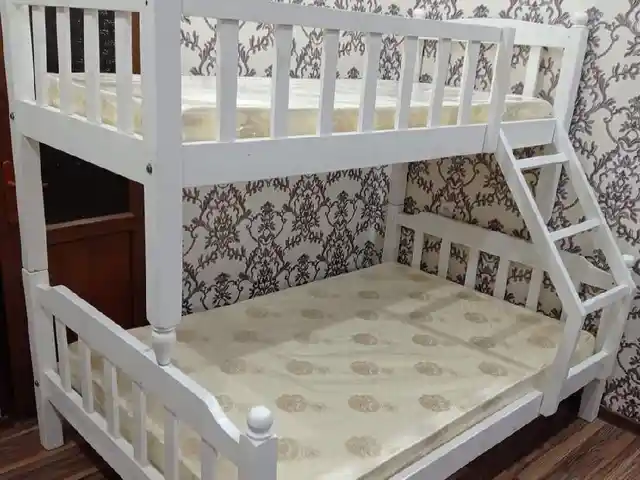 Двухъярусная кровать, Душанбе
