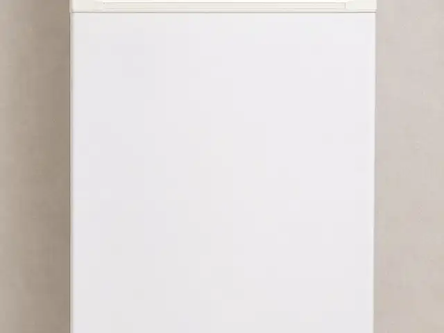 Холодильник Indesit с технологией No Frost, Душанбе