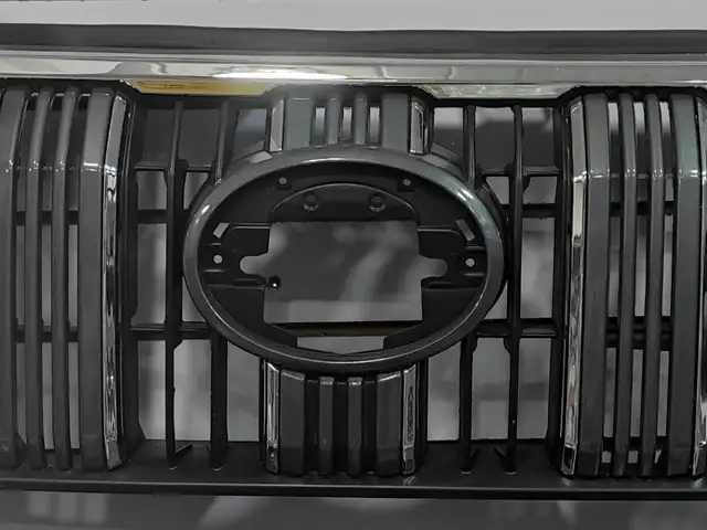 Облицовка от Toyota Prado, 2018, Душанбе