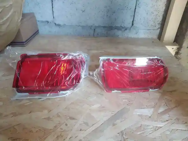 Катафот на задний бампер от Toyota Prado FJ150, Душанбе