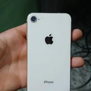 Apple iPhone 8, 64 gb, Gold, Бохтар (Курган-Тюбе)
