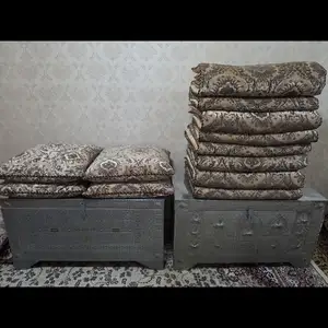 Комплект подушек с курпачами и сундуком, Душанбе