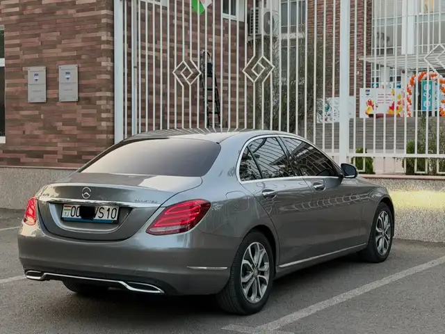 Mercedes-Benz C class