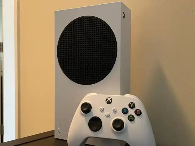 Игровая приставка Xbox series s, Турсунзаде