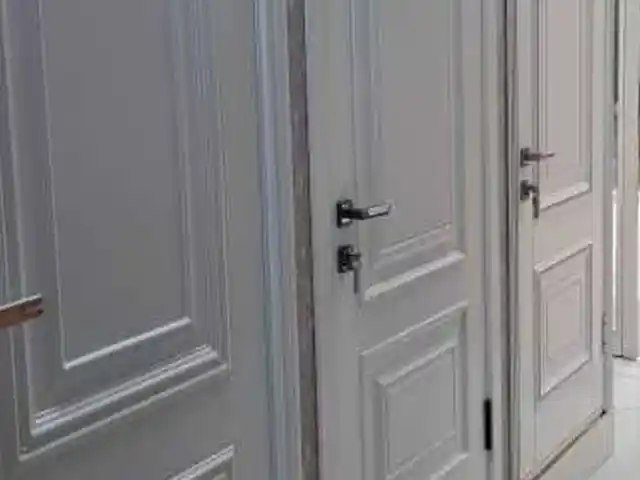 Дверь, Душанбе