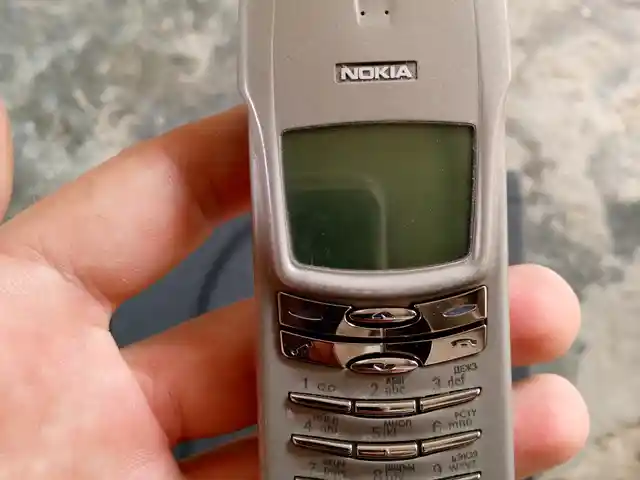 Nokia 8910, Душанбе