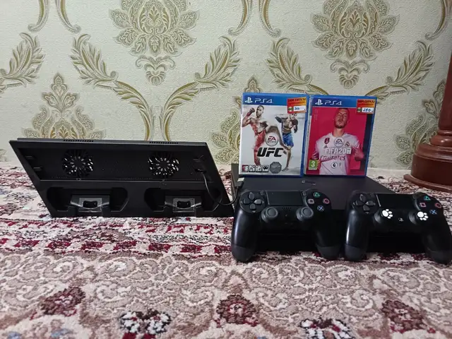 Игровая приставка Sony PlayStation 4 Pro, Душанбе
