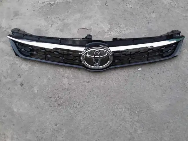 Решетка эксклюзив на Toyota Camry 5, Душанбе