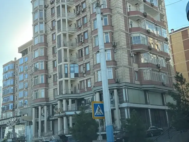 4-комн. квартира, 10 этаж, 240 м², 19 мкр, Худжанд