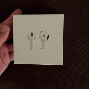Наушники AirPods 4, Душанбе