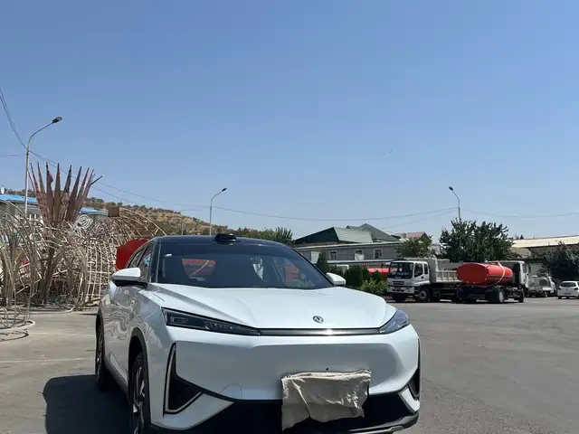 Dongfeng L7