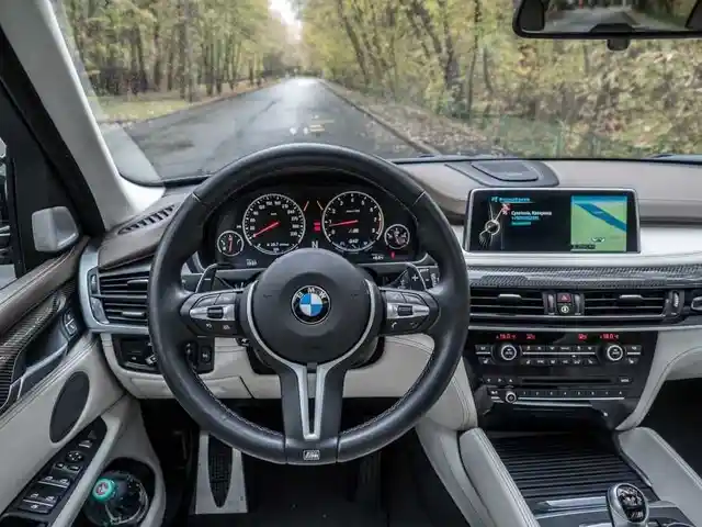 Руль от BMW F85, Худжанд