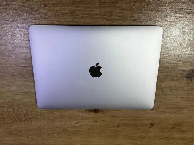 Ноутбук Apple MacBook air m1 8/256gb, Душанбе