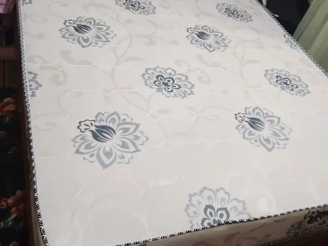 Двухспальная кровать, Хуҷанд