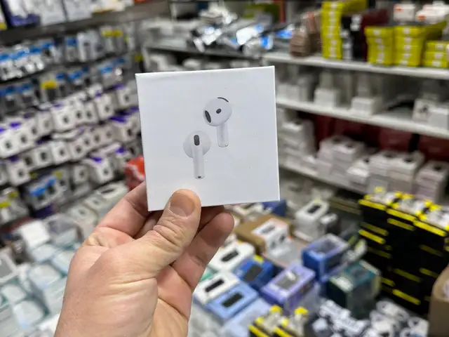Беспроводные наушники Airpods 4, Душанбе
