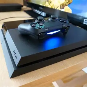Взломная Gold Hen Игровая приставка Sony PlayStation 4, Исфара