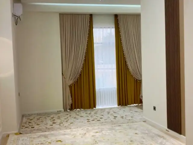 3-комн. квартира, 2 этаж, 101 м², И. Сомони, Душанбе