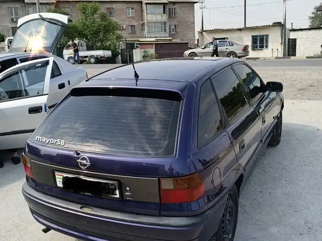 Opel Astra F