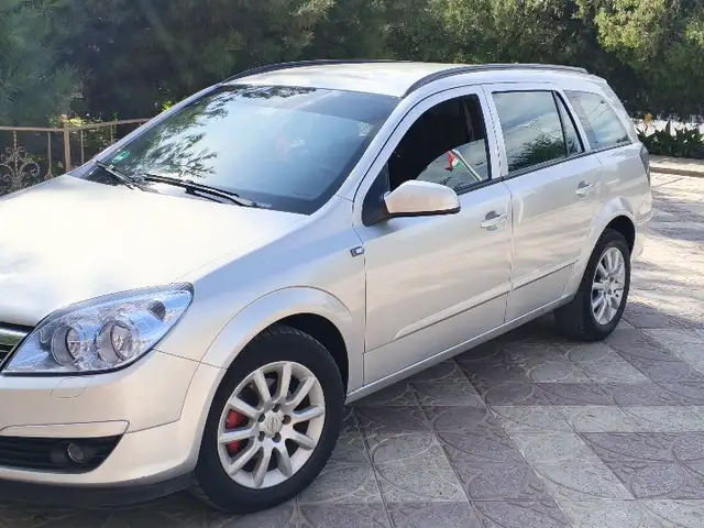 Opel Astra H