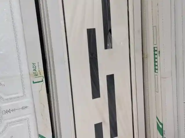 Дверь, Душанбе