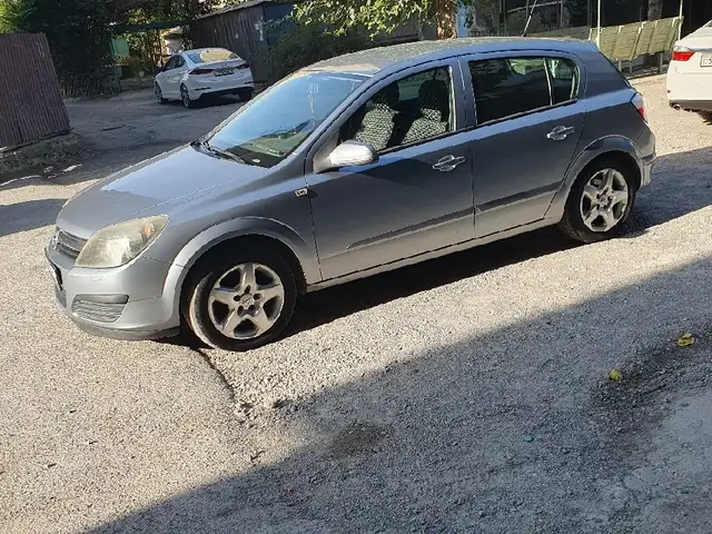 Opel Astra H