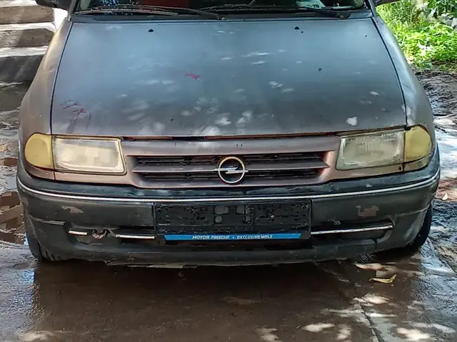 Opel Astra F