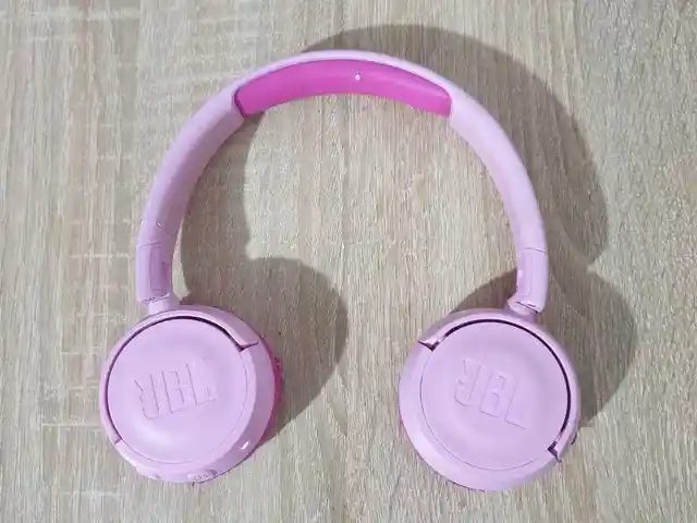 Беспроводные детские наушники JBL, Бохтар (Курган-Тюбе)