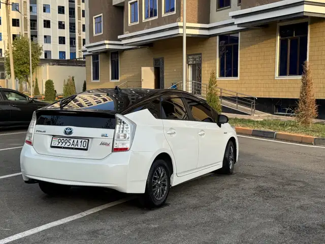 Toyota Prius, 2010, Душанбе - 4