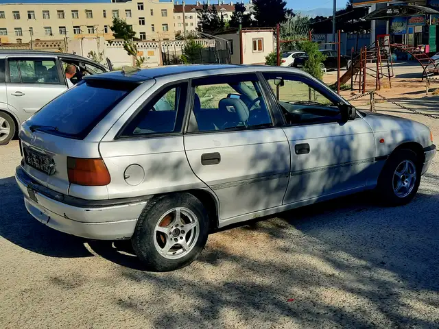 Opel Astra F