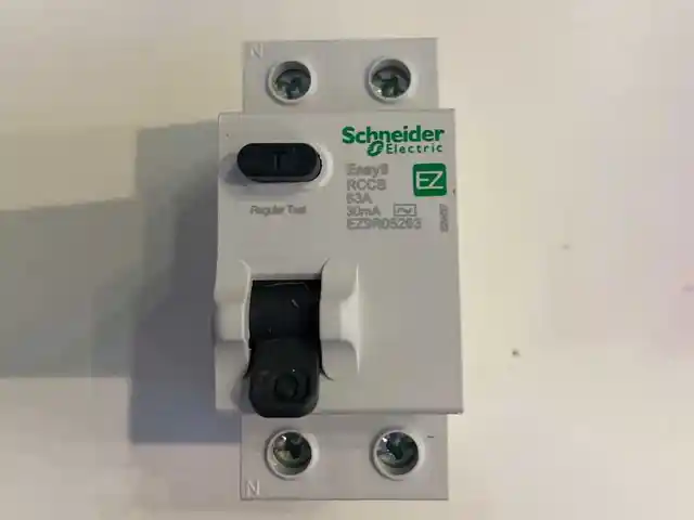УЗО 63A Schneider Electric, Душанбе